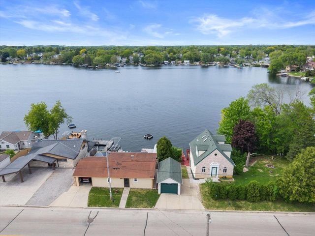 N50W35096 Wisconsin AVENUE, Okauchee, WI 53069