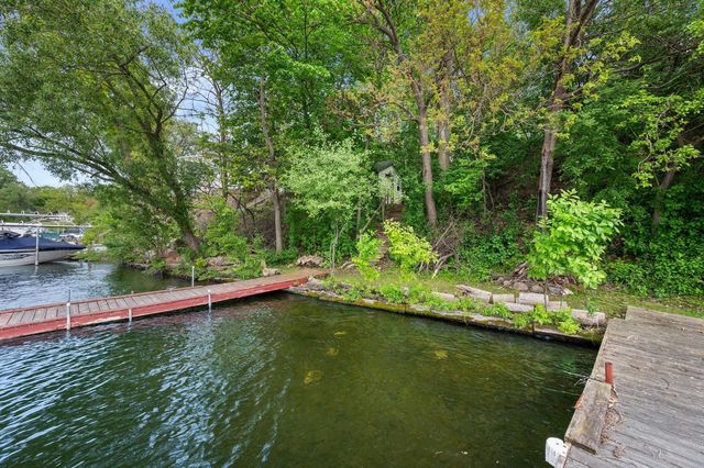 N50W35096 Wisconsin AVENUE, Okauchee, WI 53069