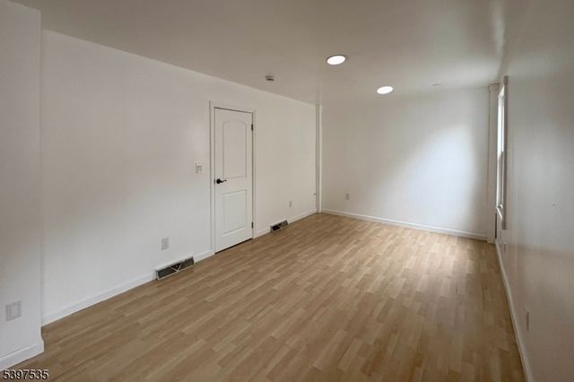 118 N 14Th St, Prospect Park Boro, NJ 07508