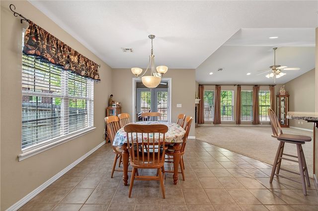 407 NW J Street, Bentonville, AR 72712