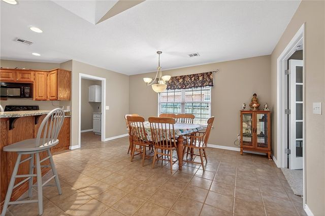 407 NW J Street, Bentonville, AR 72712