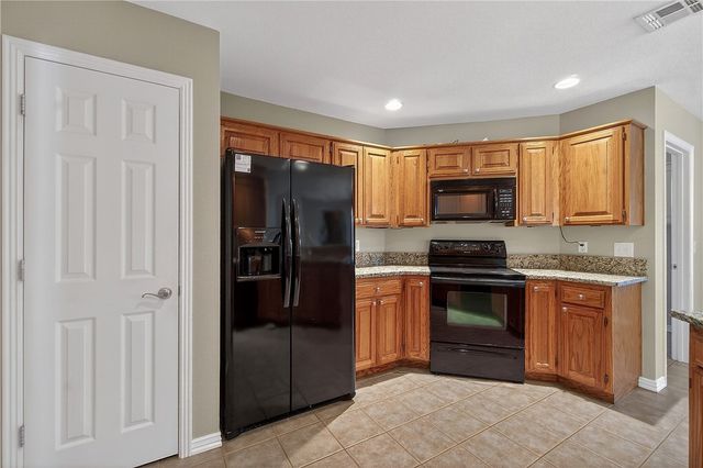 407 NW J Street, Bentonville, AR 72712