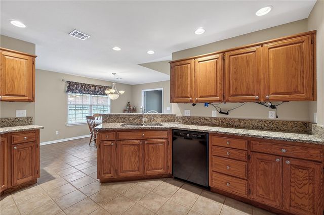 407 NW J Street, Bentonville, AR 72712
