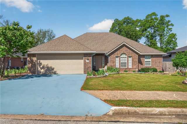 407 NW J Street, Bentonville, AR 72712