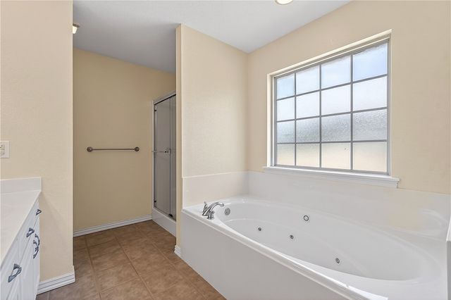 407 NW J Street, Bentonville, AR 72712