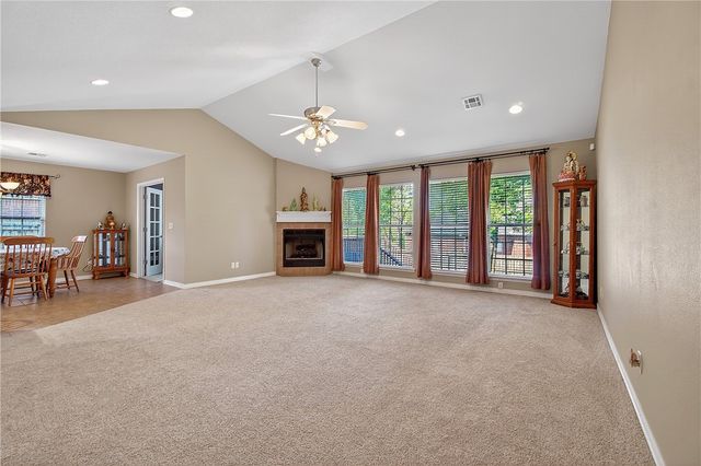 407 NW J Street, Bentonville, AR 72712