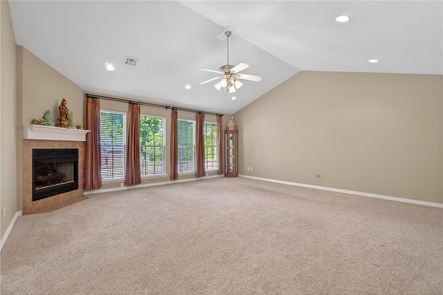 407 NW J Street, Bentonville, AR 72712