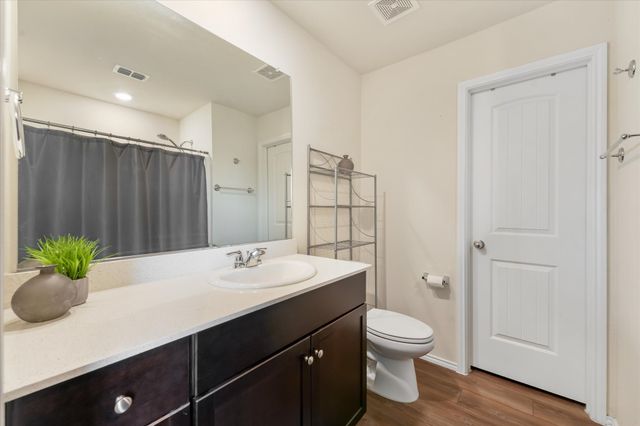 5805 Honey Creek Street, Fort Worth, TX 76179