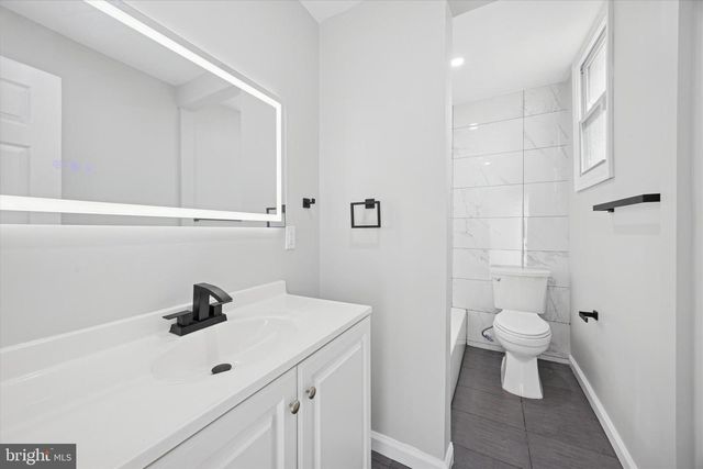 222 E 30TH ST, Wilmington, DE 19802