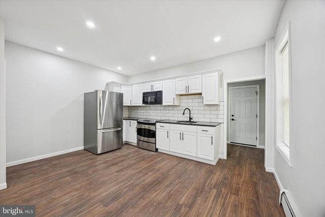 222 E 30TH ST, Wilmington, DE 19802