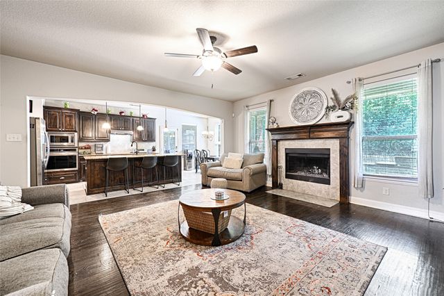 6010 Park View Drive, Midlothian, TX 76065