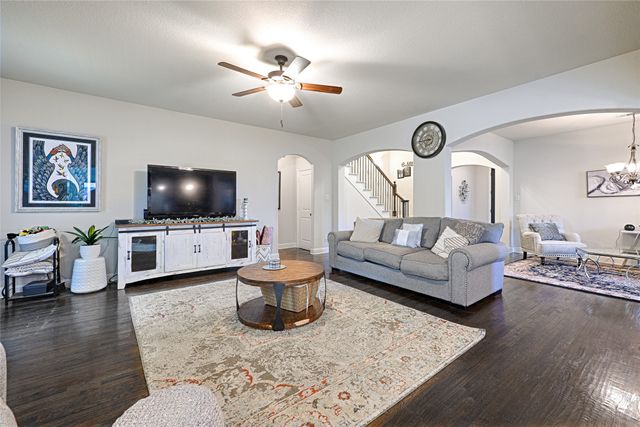 6010 Park View Drive, Midlothian, TX 76065