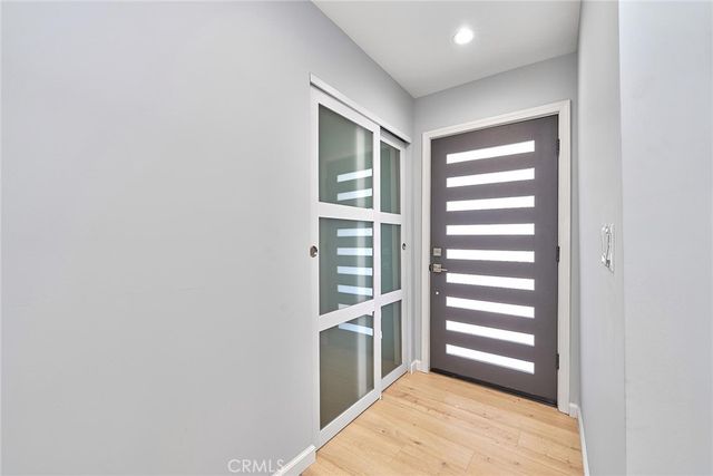 708 N El Molino, Pasadena, CA 91104
