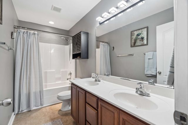 7476 Riverland Dr, Nashville, TN 37221