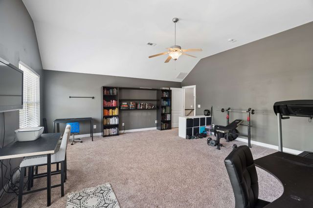 7476 Riverland Dr, Nashville, TN 37221