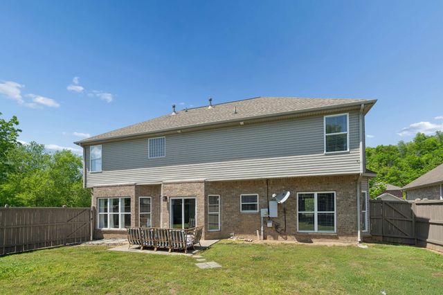 7476 Riverland Dr, Nashville, TN 37221