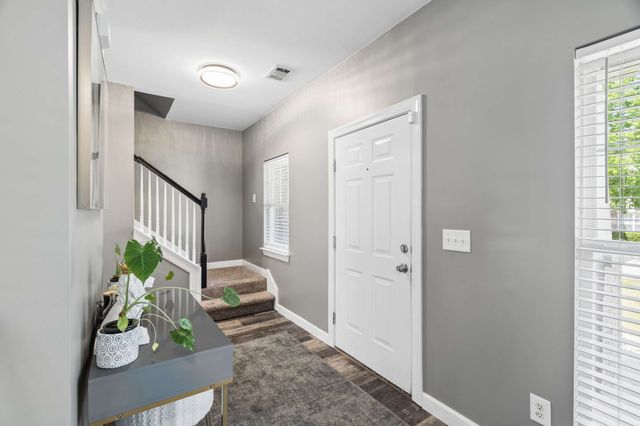 7476 Riverland Dr, Nashville, TN 37221