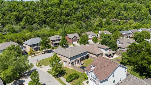 7476 Riverland Dr, Nashville, TN 37221