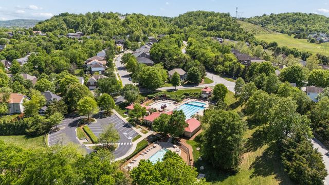 7476 Riverland Dr, Nashville, TN 37221