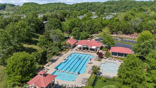 7476 Riverland Dr, Nashville, TN 37221