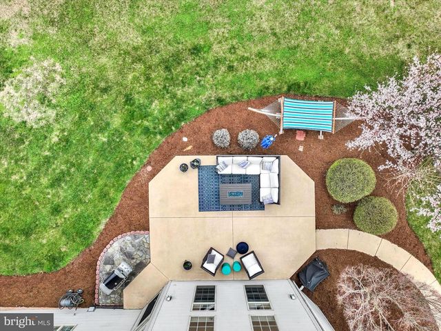 750 RYDELL DR, Dallastown, PA 17313