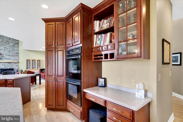 750 RYDELL DR, Dallastown, PA 17313