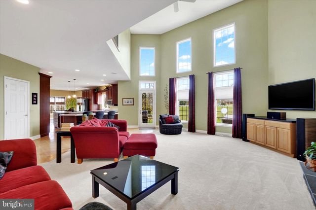 750 RYDELL DR, Dallastown, PA 17313