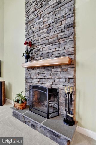 750 RYDELL DR, Dallastown, PA 17313