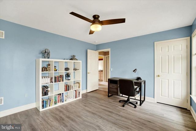 750 RYDELL DR, Dallastown, PA 17313