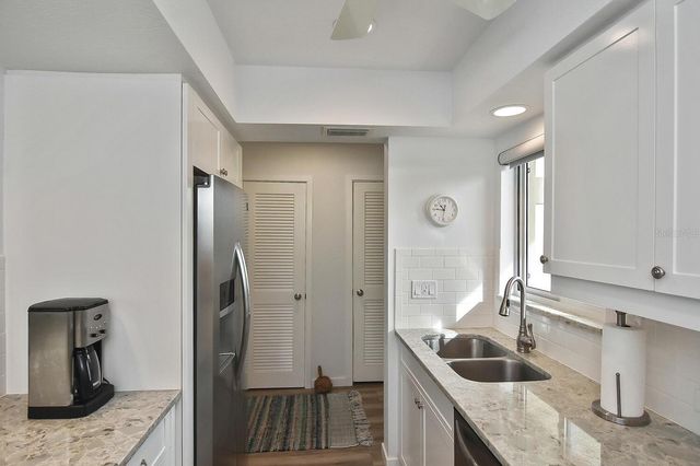 1200 TARPON CENTER DRIVE 108, Venice, FL 34285