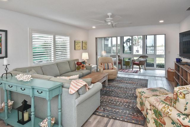 1200 TARPON CENTER DRIVE 108, Venice, FL 34285