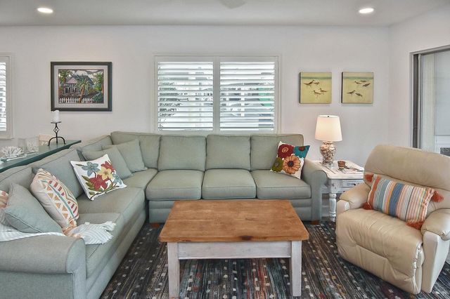 1200 TARPON CENTER DRIVE 108, Venice, FL 34285