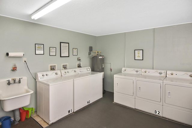 1200 TARPON CENTER DRIVE 108, Venice, FL 34285