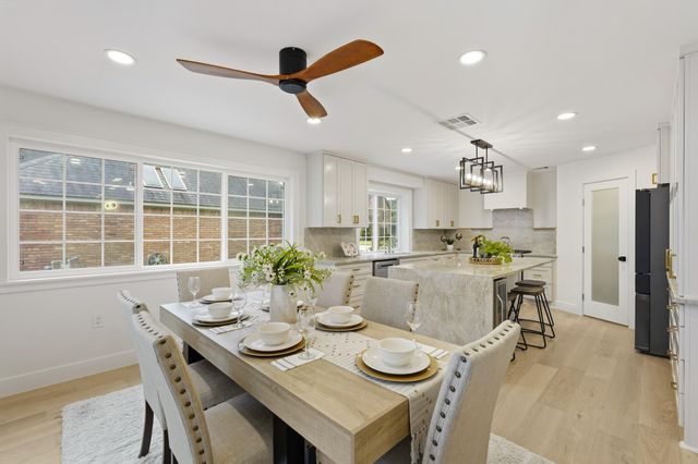 4407 Knightsbridge Boulevard, Sugar Land, TX 77479