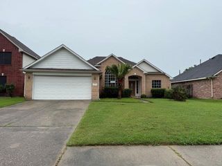 13735 Daehne Drive, Houston, TX 77014