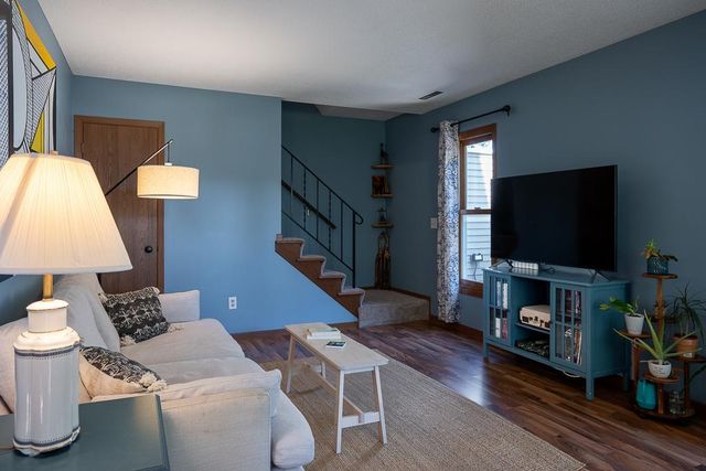 9478 Ranchview Lane N, Maple Grove, MN 55369