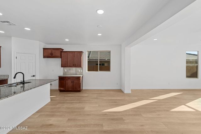 11955 N Raphael Way, Tucson, AZ 85742