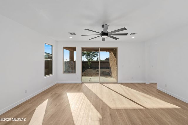 11955 N Raphael Way, Tucson, AZ 85742