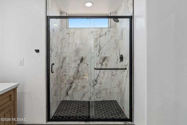 11955 N Raphael Way, Tucson, AZ 85742