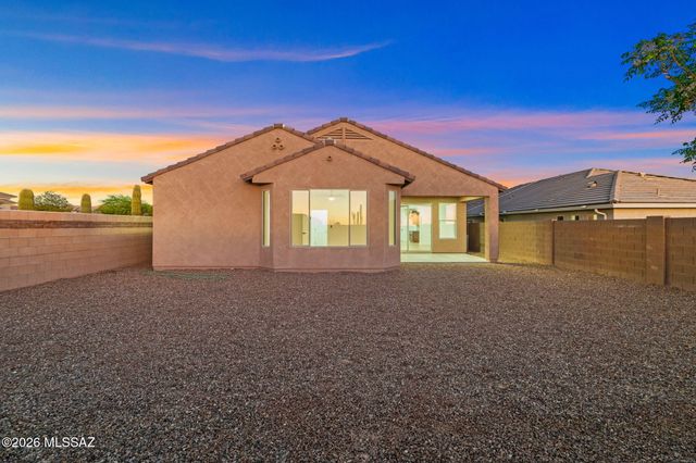 11955 N Raphael Way, Tucson, AZ 85742