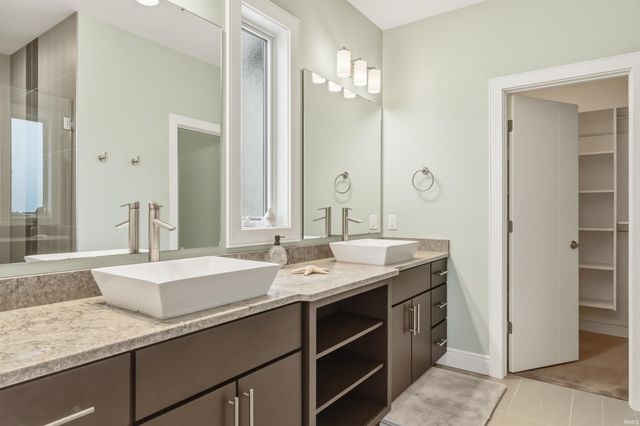155 Lane 282 B Hamilton Lake, Hamilton, IN 46742