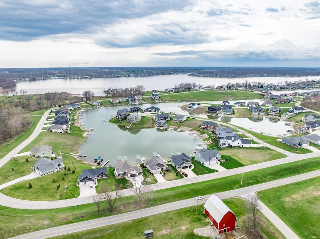155 Lane 282 B Hamilton Lake, Hamilton, IN 46742