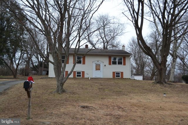 1625 HILLCREST LN, Aston, PA 19014