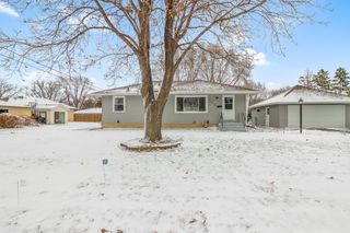 7224 Florida Avenue N, Brooklyn Park, MN 55428