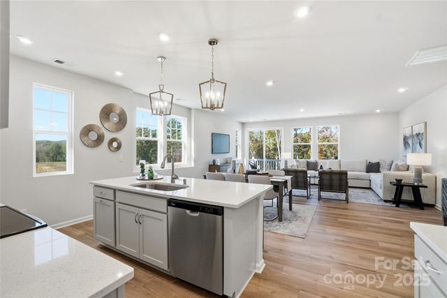 2620 Selbourne Drive, Gastonia, NC 28052