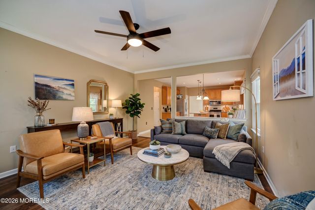 54 7th Street, Monroe, NJ 08831