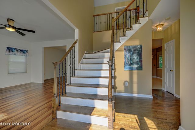 54 7th Street, Monroe, NJ 08831