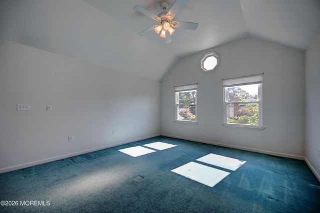 54 7th Street, Monroe, NJ 08831