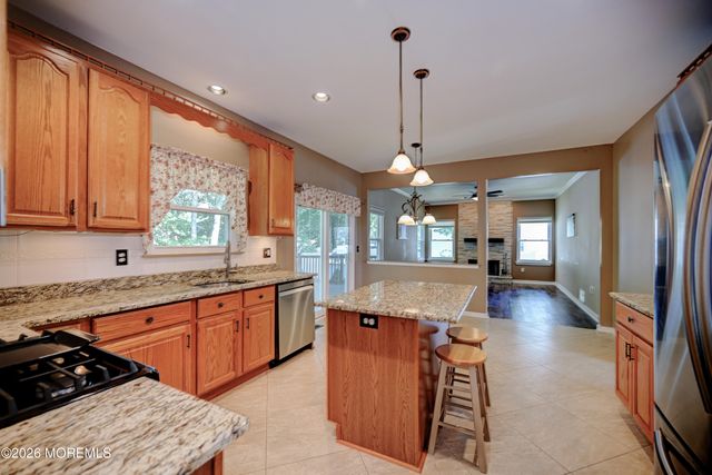 54 7th Street, Monroe, NJ 08831