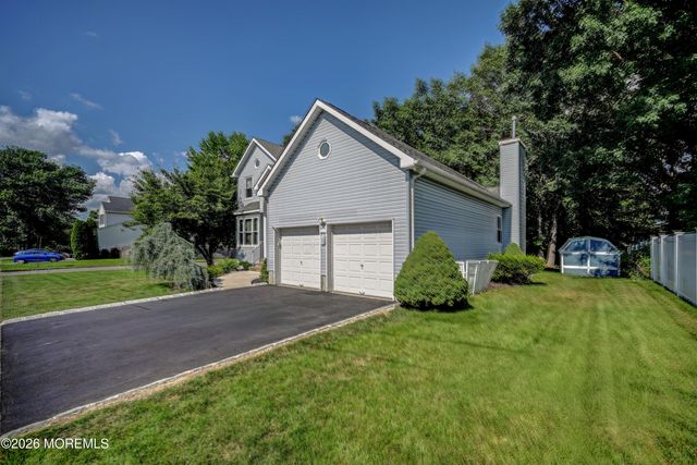 54 7th Street, Monroe, NJ 08831